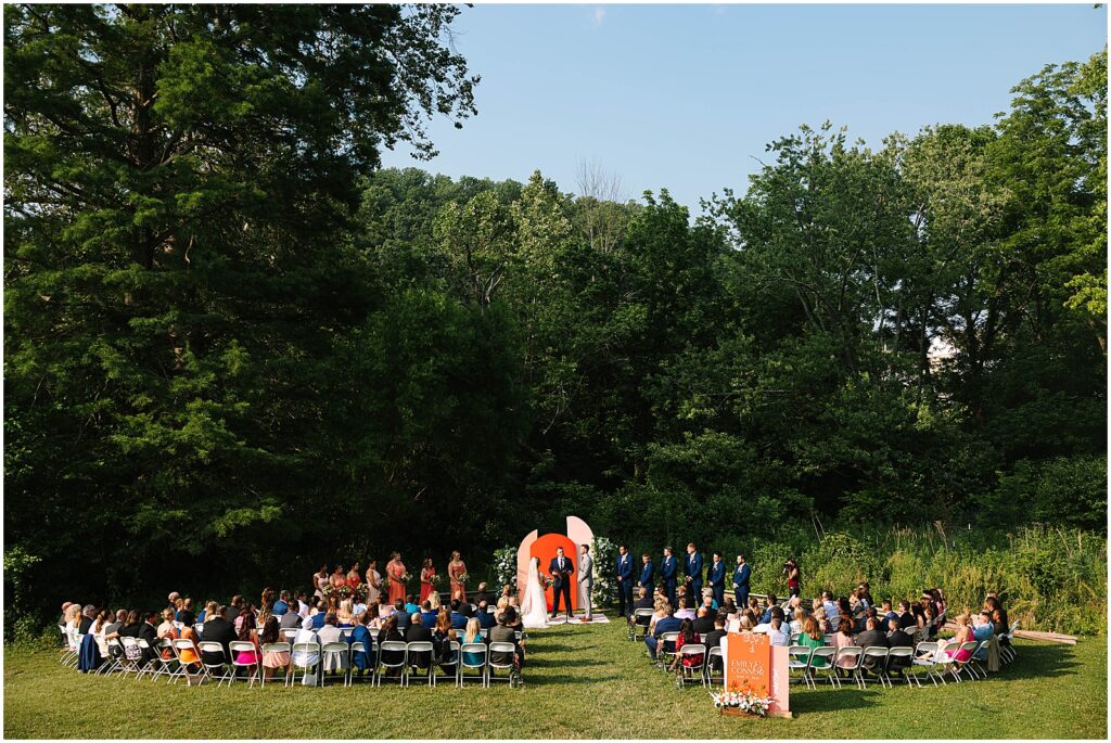 A New Jersey photographer photographs an outdoor wedding at Philander Chase Knox Estate.